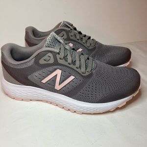 New Balance 520 Wome’s size 8